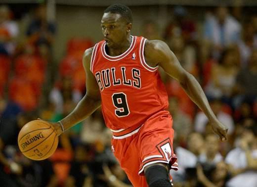 世俱杯八强战对决在即！明尼苏达森林狼演练定位球，莱比锡密集防守应对的简单介绍